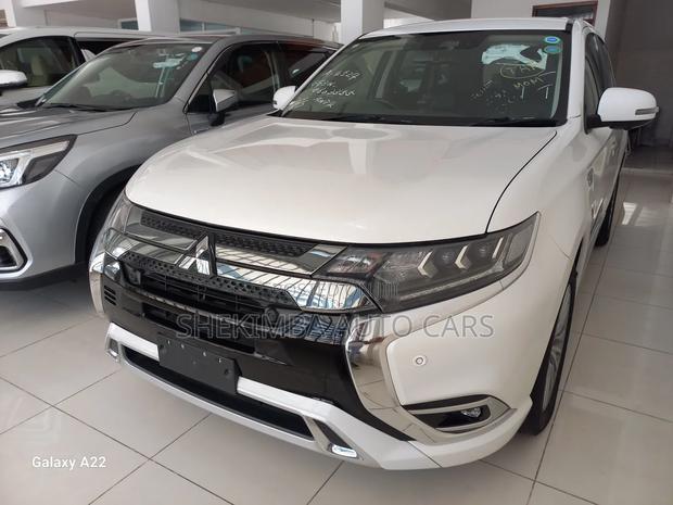 Mitsubishi Outlander 2.4 PHEV AWD 2019 White