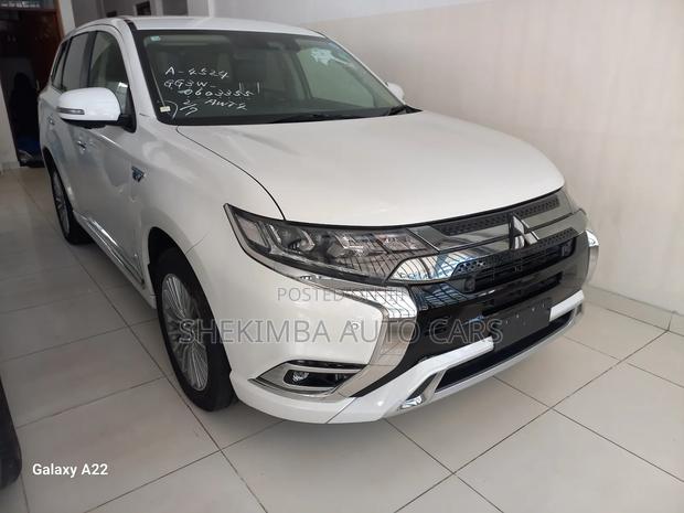 Mitsubishi Outlander 2.4 PHEV AWD 2019 White