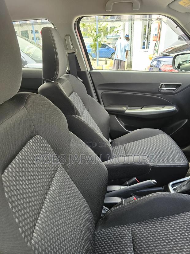 Suzuki Swift RS 2018 Gray