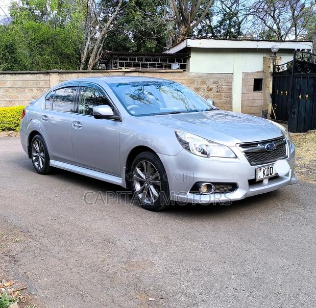Subaru Legacy 2.5i 4dr Sedan AWD (2.5L 4cyl CVT) 2014 Silver
