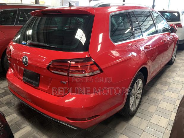 Volkswagen Golf Variant 2018 Red