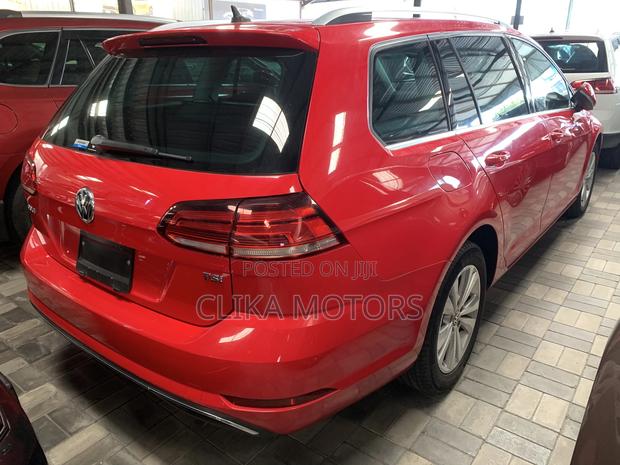 Volkswagen Golf Variant 2018 Red