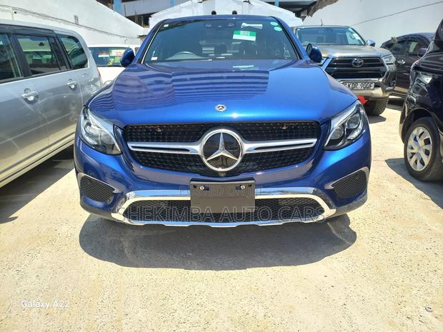 Mercedes-Benz GLC-Class 2019 Blue