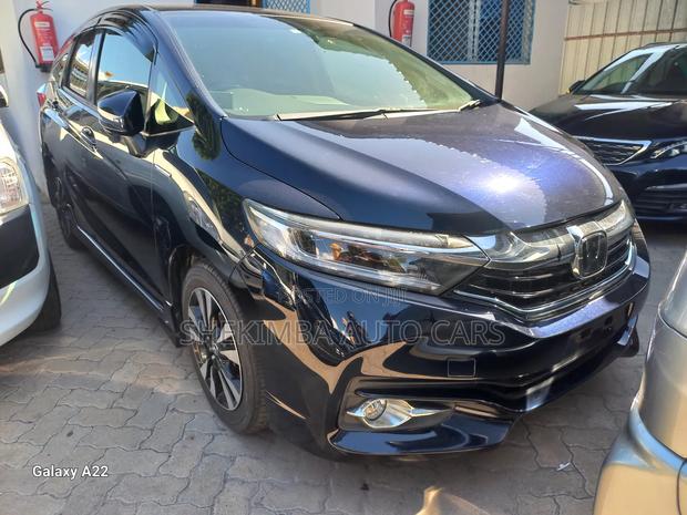 Honda Fit Shuttle 1.5 Hybrid 2WD 2019 Blue
