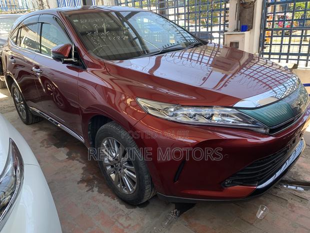 Toyota Harrier 2.0 4WD 2018 Red