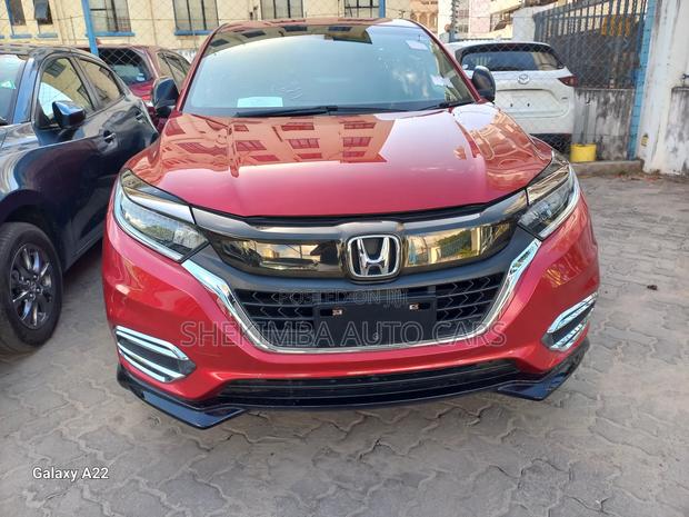 Honda Vezel 1.5 Hybrid 2WD 2019 Red