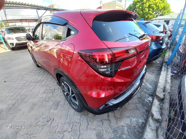 Honda Vezel 1.5 Hybrid 2WD 2019 Red