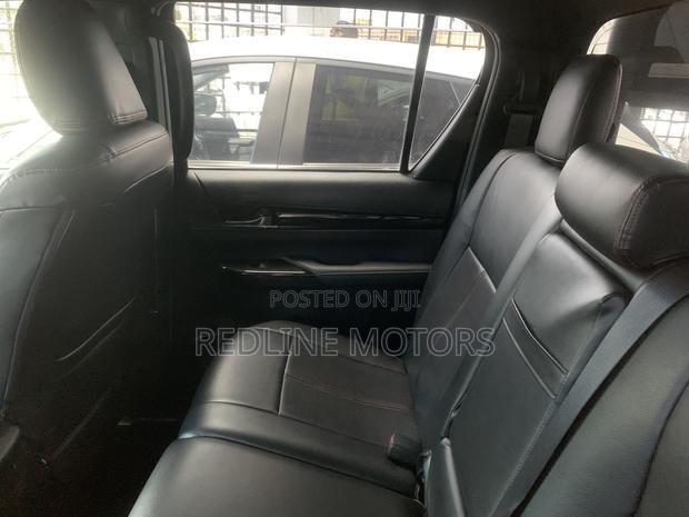 Toyota Hilux Revo Double Cab Deisel 2.4 RWD 2019 Black