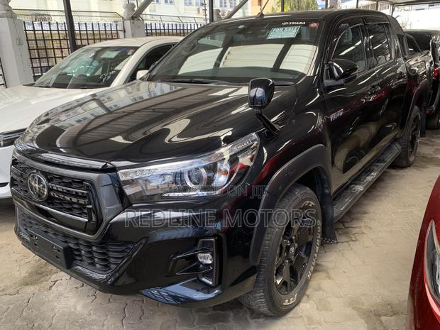 Toyota Hilux Revo Double Cab Deisel 2.4 RWD 2019 Black