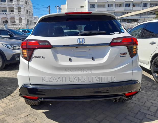 Honda Vezel 1.5 Hybrid 2WD 2019 White