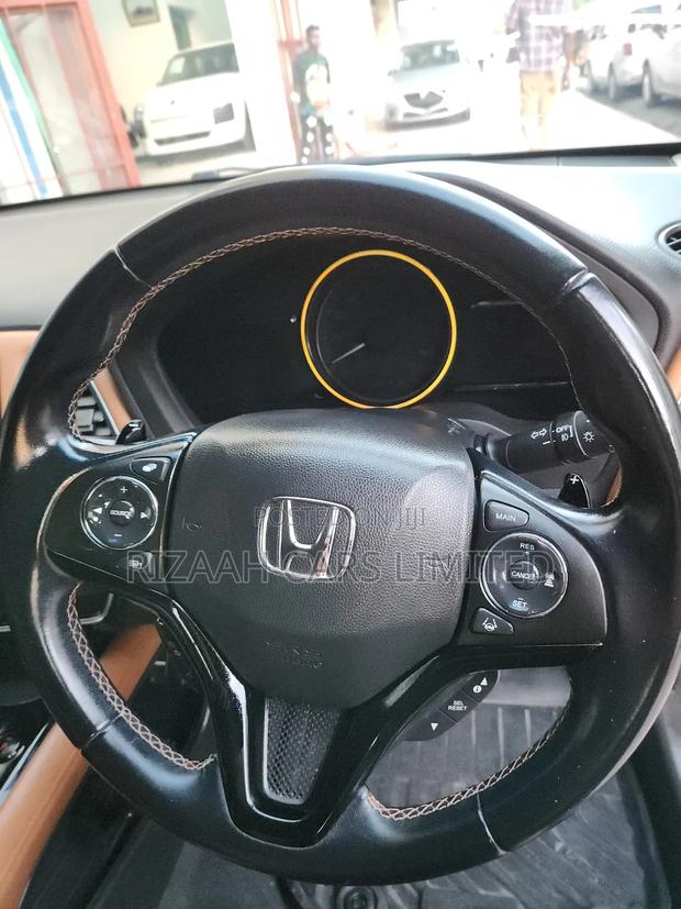 Honda Vezel 1.5 Hybrid 2WD 2018 Blue