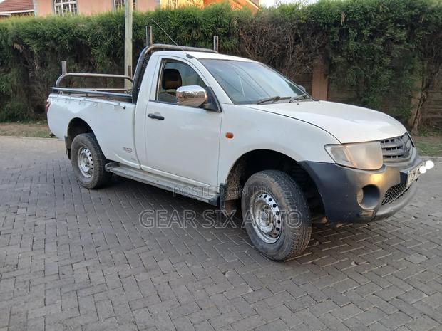 Mitsubishi L200 Single Cab 2.5 TD 4WD 2014 White