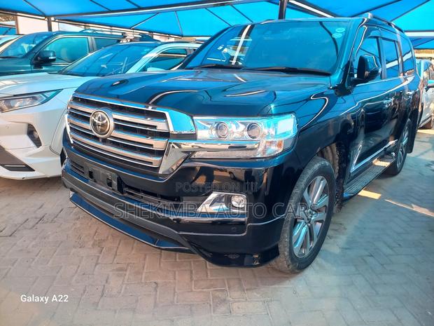 Toyota Land Cruiser 4.6 V8 ZX 2019 Black