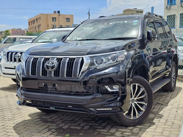 Toyota Land Cruiser Prado 2.7 2019 Matt Black