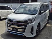 Toyota Noah 2018 White for sale