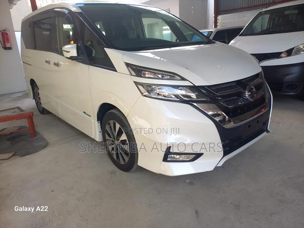 Nissan Serena 2019 White