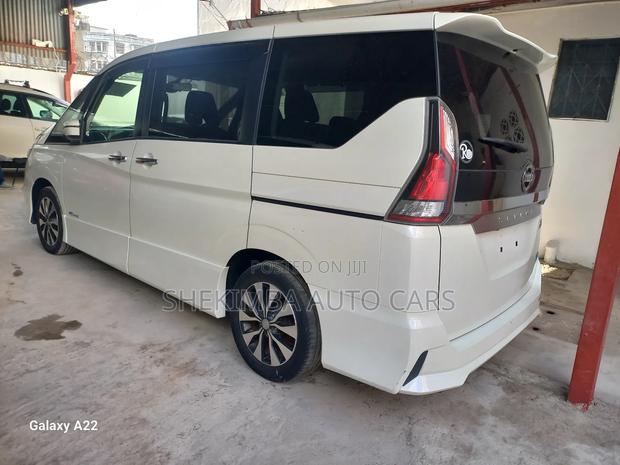 Nissan Serena 2019 White