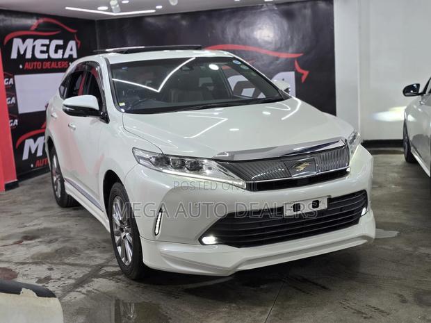 Toyota Harrier 2018 White