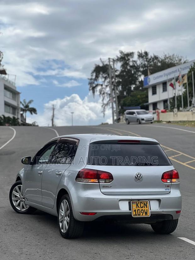 Volkswagen Golf 2012 Silver