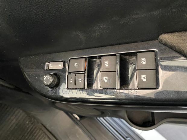 Toyota Hilux 2018 Black