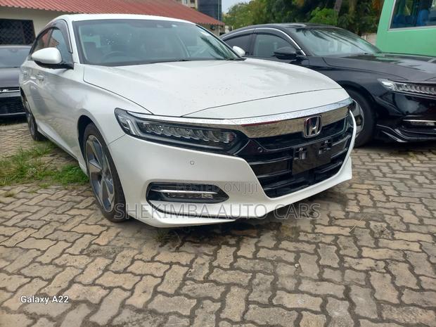 Honda Accord Sport 2.0T 2020 White