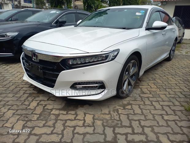 Honda Accord Sport 2.0T 2020 White