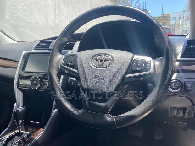 Toyota Allion 2018 Silver
