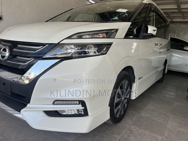 Nissan Serena 2018 White