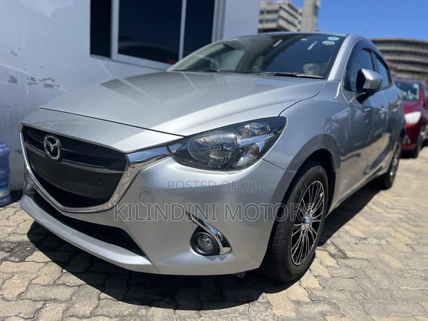 Mazda Demio 2019 Silver
