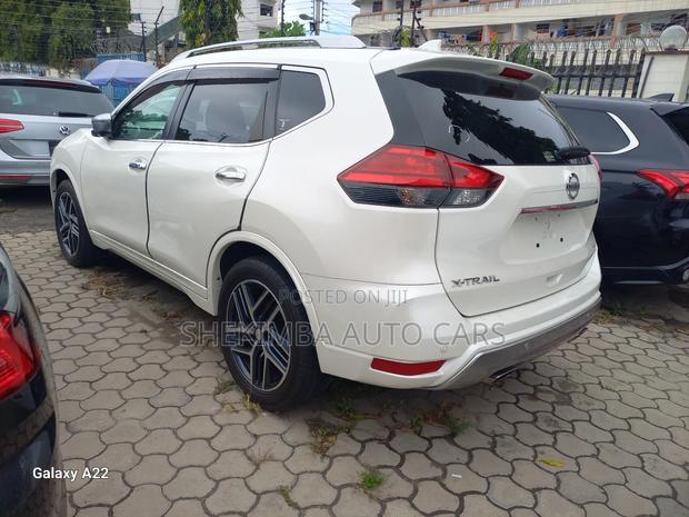 Nissan X-Trail 2.0 Petrol AWD 2019 White