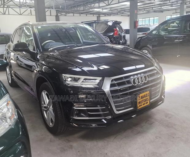 Audi Q5 2.0T Premium AWD quattro 2018 Black