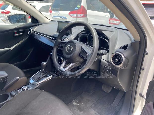 Mazda 2 2020 White
