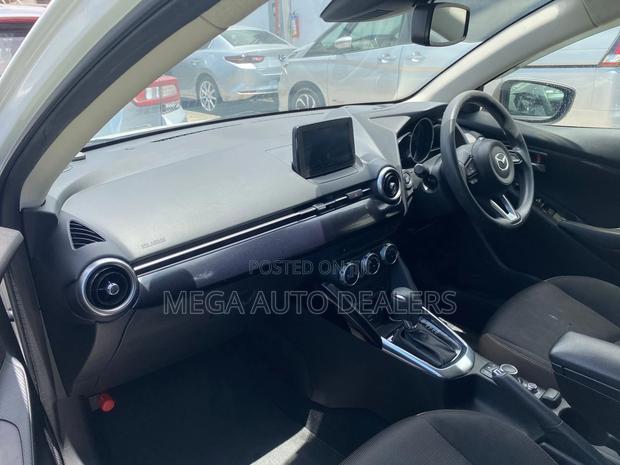 Mazda 2 2020 White