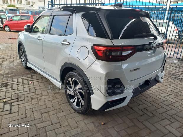 Toyota Raize 1.0 FWD 2020 White