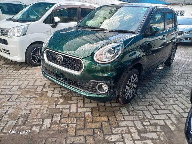 Toyota Passo 1.0 FWD 2019 Green