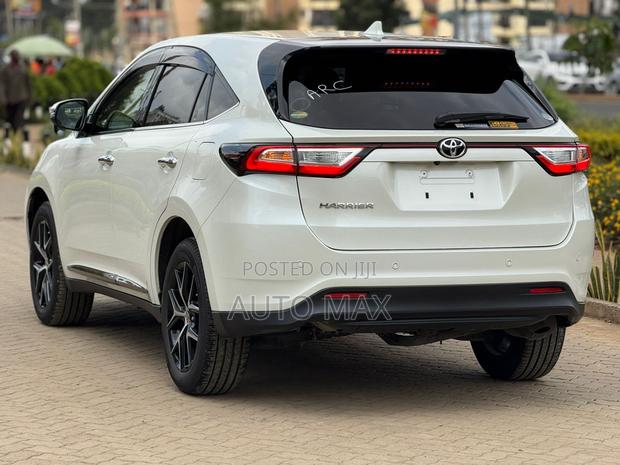 Toyota Harrier 2020 White