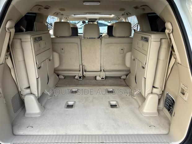 Toyota Land Cruiser 4.6 V8 ZX 2018 Pearl