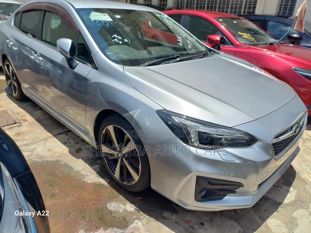Subaru Legacy 2019 Silver