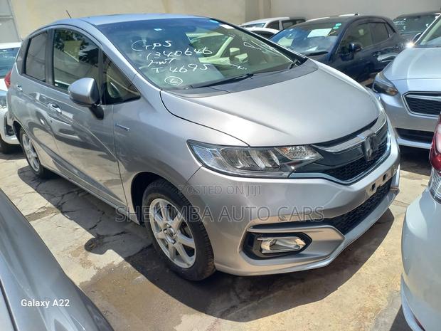 Honda Fit 2019 Silver