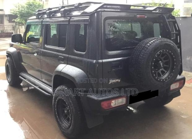 Suzuki Jimny 2024