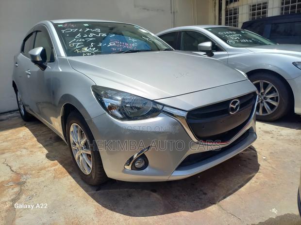 Mazda Demio 2018 Silver