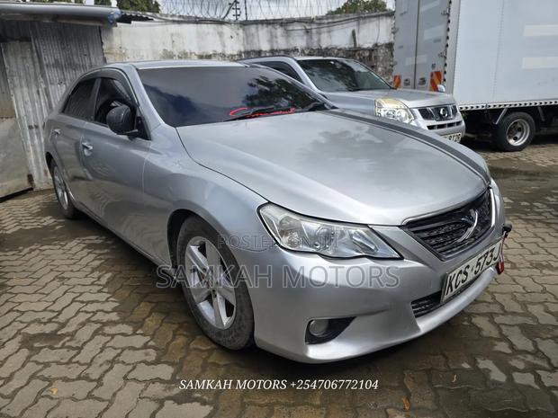 Toyota Mark X 2011 Silver