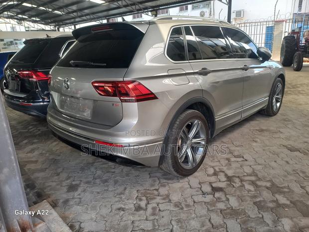 Volkswagen Tiguan 2019 Gold