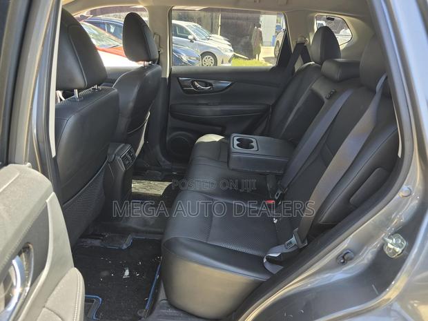 Nissan X-Trail 2018 Gray