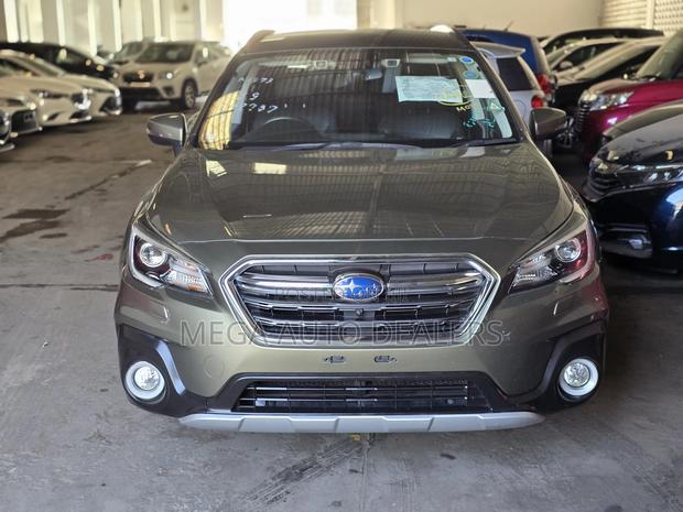 Subaru Outback 2018 Green