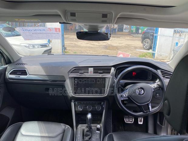 Volkswagen Tiguan 2019 Gray