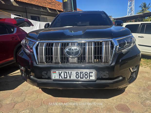 Toyota Land Cruiser Prado 2016 Black