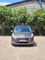 Peugeot 5008 2016 Brown for sale