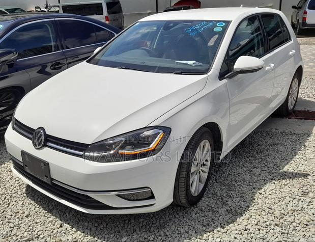 Volkswagen Golf 2018 White