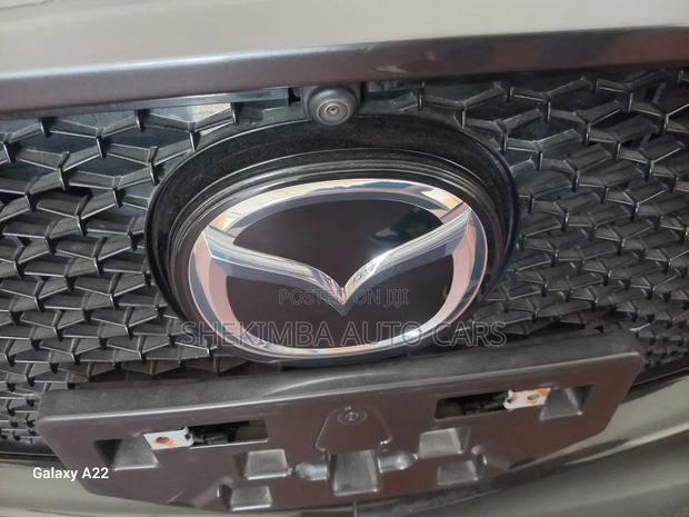 Mazda 3 2019 Brown
